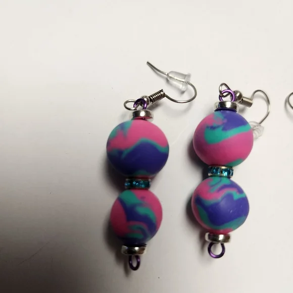 Two pairs of handmade dangle polymer clay bead earrings. - Picture 6 of 6